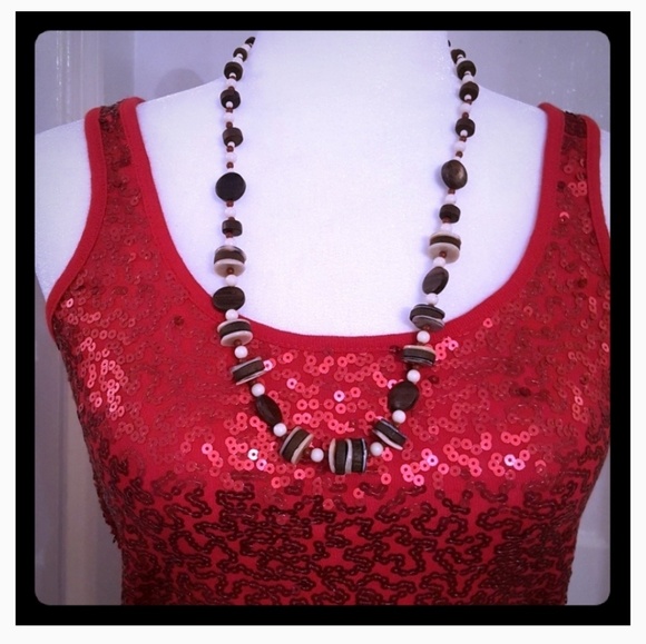 26" Shell & wood bead necklace pre owned - Picture 7 of 7